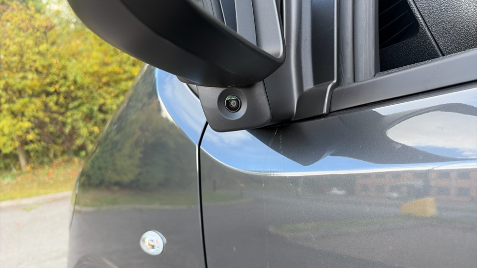 Vauxhall Vivaro L1 Diesel 1.5 Turbo D 120 Pro H1 Van - Image 24