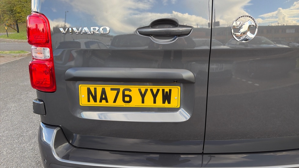 Vauxhall Vivaro L1 Diesel 1.5 Turbo D 120 Pro H1 Van - Image 27