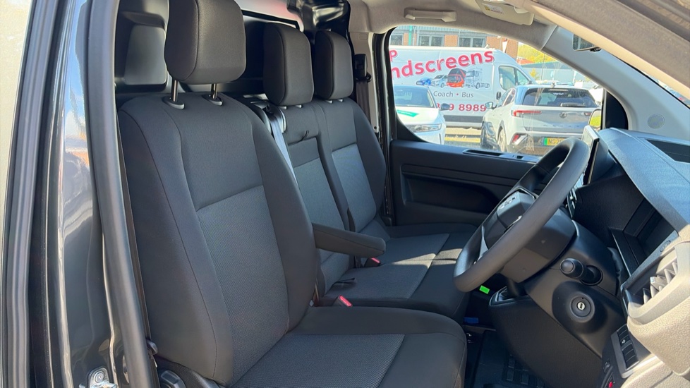 Vauxhall Vivaro L1 Diesel 1.5 Turbo D 120 Pro H1 Van - Image 6