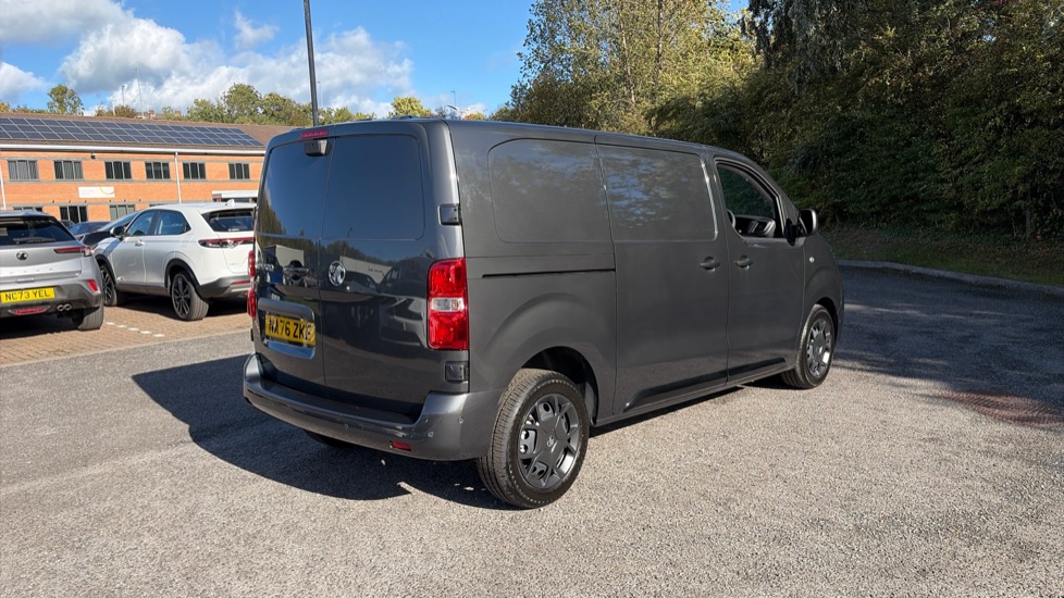 Vauxhall Vivaro L1 Diesel 1.5 Turbo D 120 Pro H1 Van - Image 10