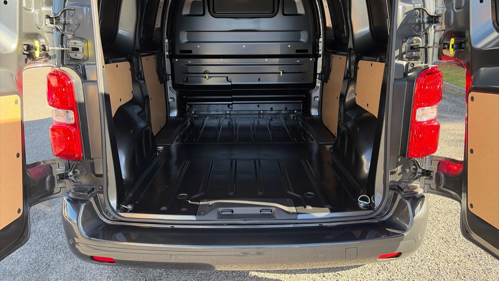 Vauxhall Vivaro L1 Diesel 1.5 Turbo D 120 Pro H1 Van - Image 12