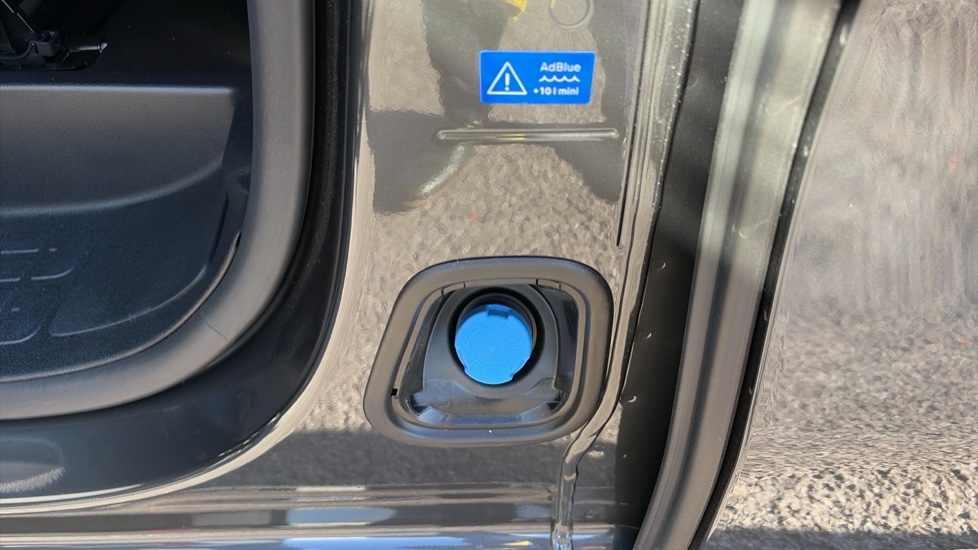 Vauxhall Vivaro L1 Diesel 1.5 Turbo D 120 Pro H1 Van - Image 22
