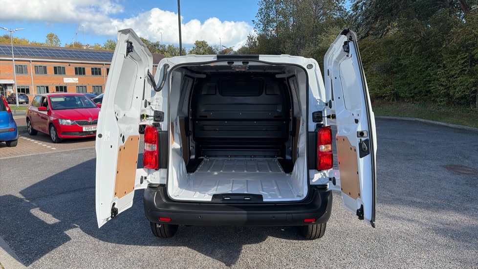 Vauxhall Vivaro L1 Diesel 1.5 Turbo D 120 Prime H1 Van - Image 3