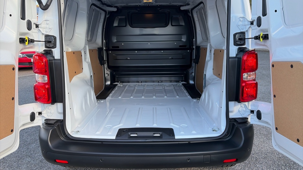 Vauxhall Vivaro L1 Diesel 1.5 Turbo D 120 Prime H1 Van - Image 12