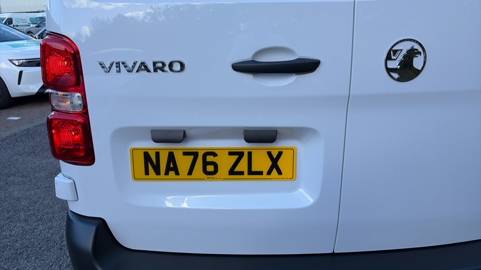 Vauxhall Vivaro L1 Diesel 1.5 Turbo D 120 Prime H1 Van - Image 23