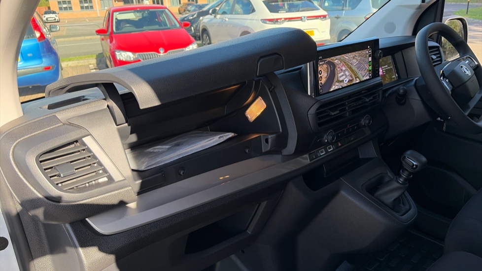Vauxhall Vivaro L1 Diesel 1.5 Turbo D 120 Prime H1 Van - Image 32