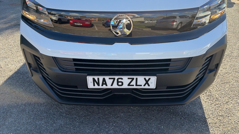 Vauxhall Vivaro L1 Diesel 1.5 Turbo D 120 Prime H1 Van - Image 37