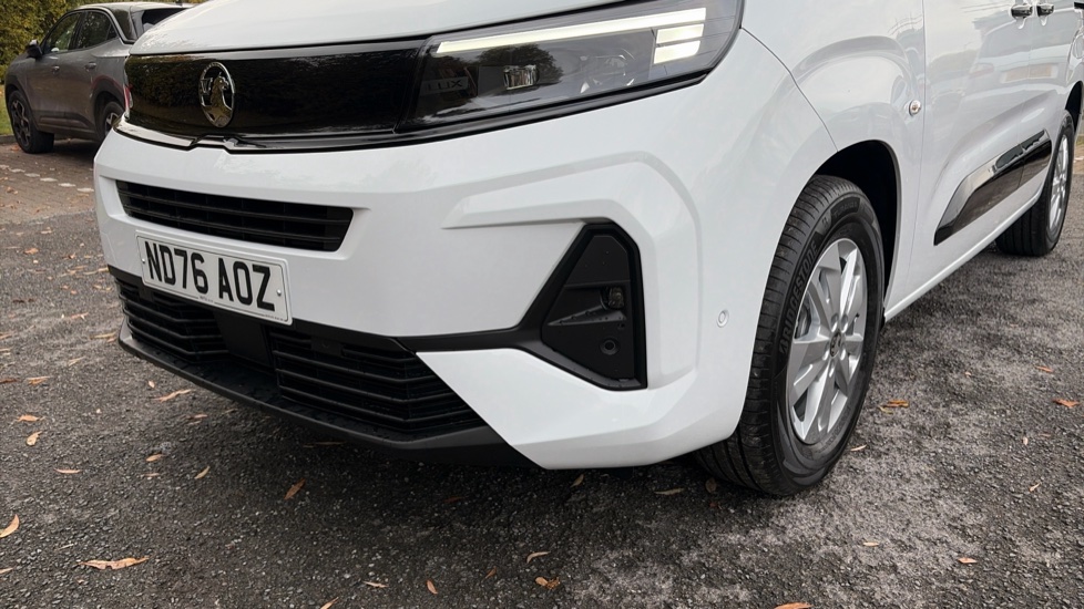 Vauxhall Combo Cargo Combo Electric 100kW Pro 52kWh H1 Van Auto - Image 26