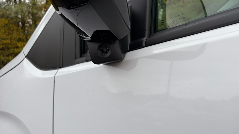 Vauxhall Combo Cargo Combo Electric 100kW Pro 52kWh H1 Van Auto - Image 27