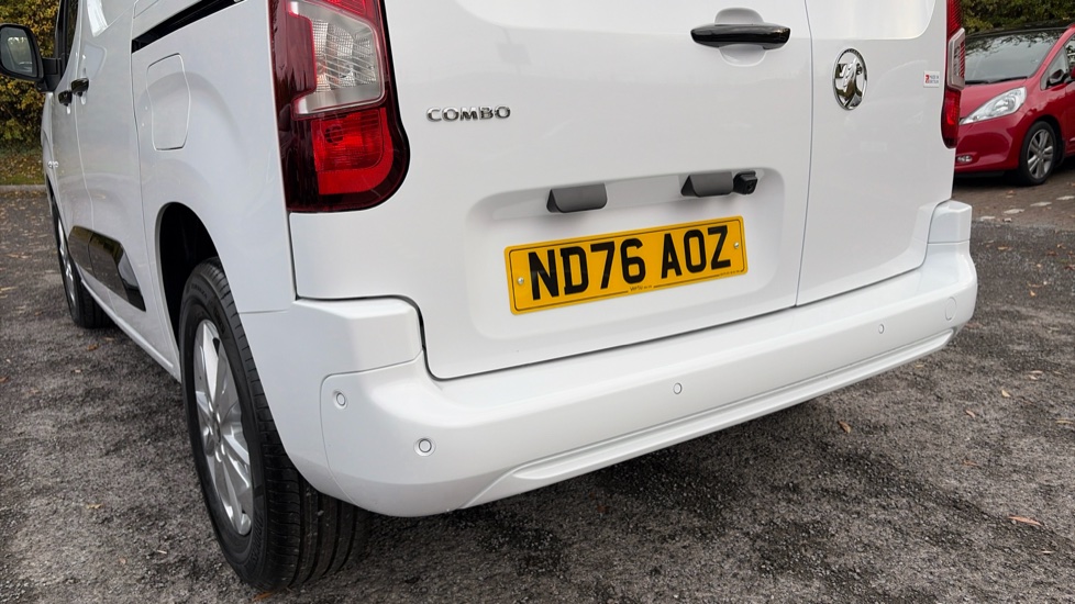 Vauxhall Combo Cargo Combo Electric 100kW Pro 52kWh H1 Van Auto - Image 30