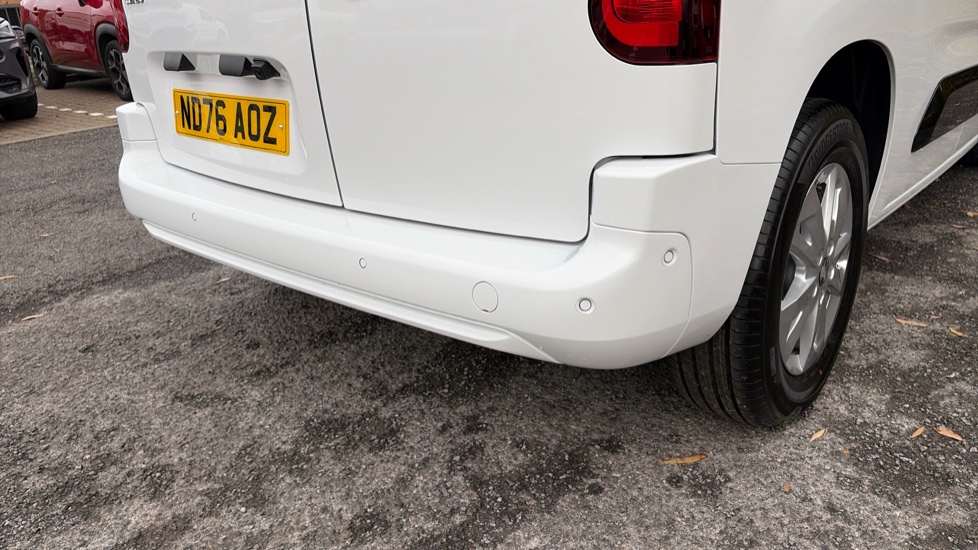 Vauxhall Combo Cargo Combo Electric 100kW Pro 52kWh H1 Van Auto - Image 34
