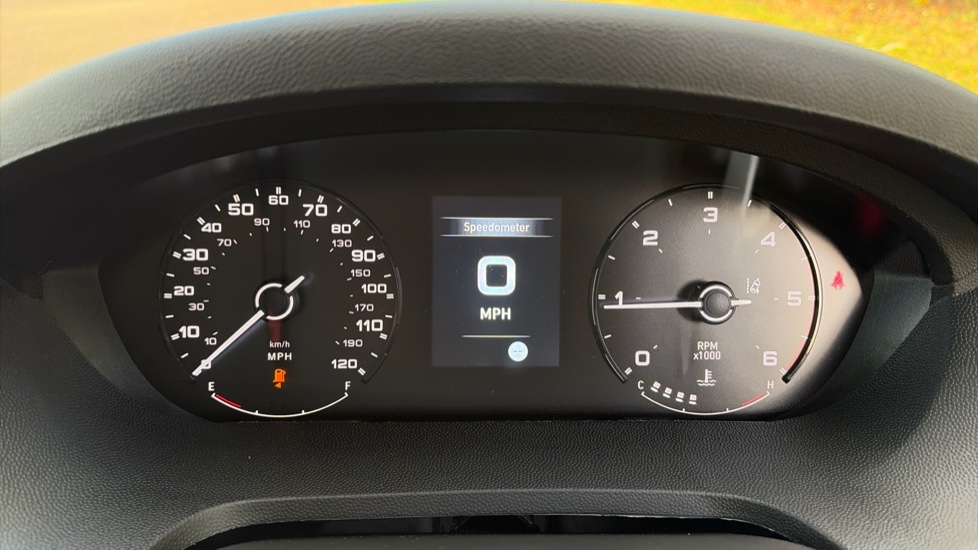 Peugeot Boxer 3500 L2 Diesel 2.2 BlueHDi 140 H2 Van Professional - Image 19