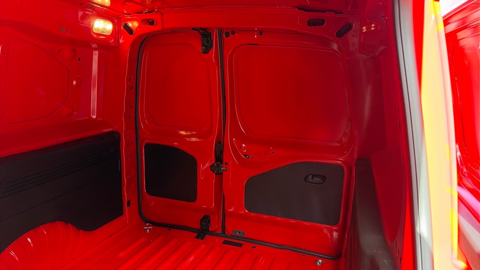 Vauxhall Combo Cargo Combo Xl Electric 100kW Prime Plus 52kWh H1 Van Auto - Image 14