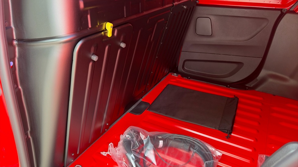 Vauxhall Combo Cargo Combo Xl Electric 100kW Prime Plus 52kWh H1 Van Auto - Image 18