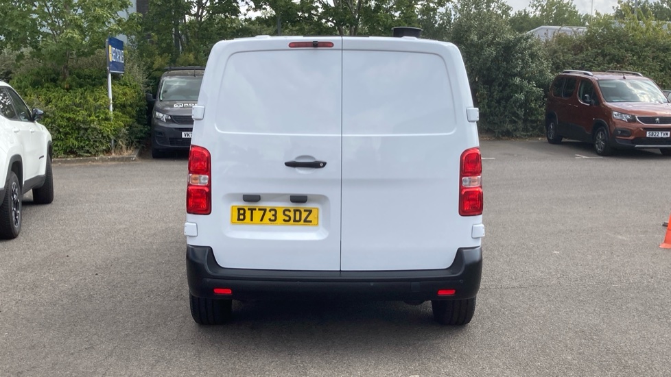 Peugeot Expert E-L1 100kW 49kWh Professional Van Auto - Image 11