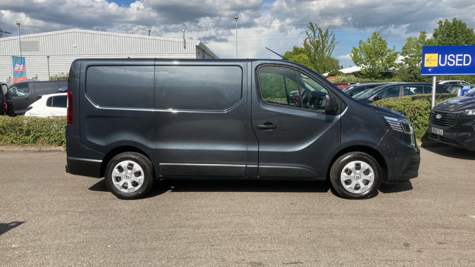 Renault Trafic Swb Diesel SL28 Blue dCi 130 Business+ Van - Image 9