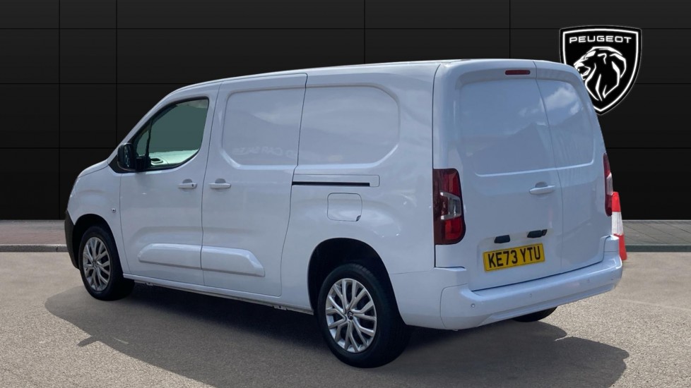 Citroen Berlingo Xl Diesel 1.5 BlueHDi 950Kg Driver Edition 130ps EAT8 [S/S] - Image 2