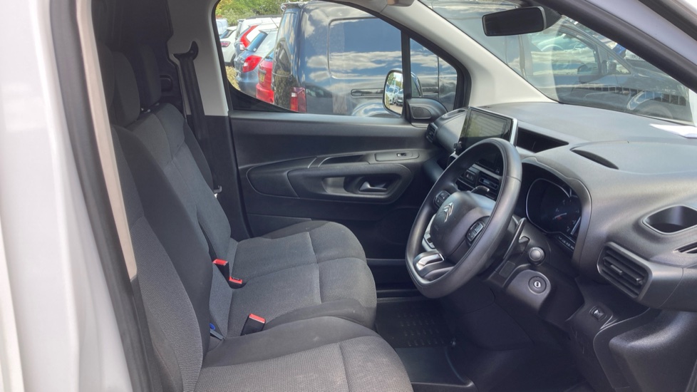 Citroen Berlingo Xl Diesel 1.5 BlueHDi 950Kg Driver Edition 130ps EAT8 [S/S] - Image 6