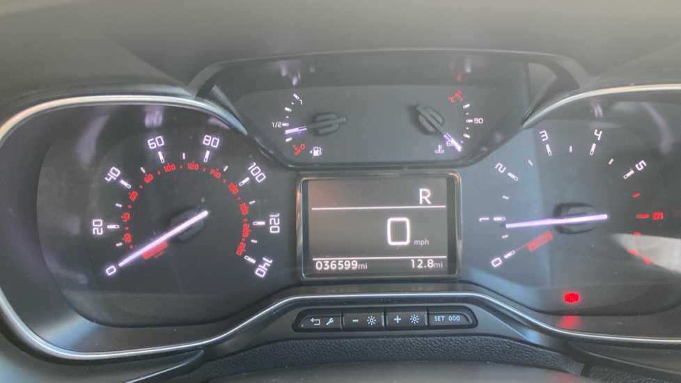 Citroen Berlingo Xl Diesel 1.5 BlueHDi 950Kg Driver Edition 130ps EAT8 [S/S] - Image 19