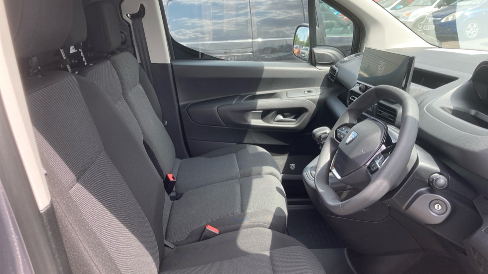 Peugeot Partner M Diesel 1.5 BlueHDi 100 Professional Plus Van - Image 6