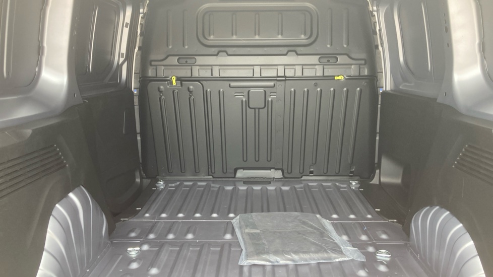 Peugeot Partner M Diesel 1.5 BlueHDi 100 Professional Plus Van - Image 12