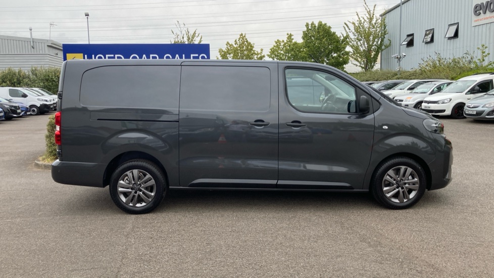 Peugeot Expert L2 Diesel 2.2 BlueHDi 150 Asphalt Van - Image 9