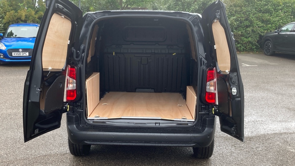 Peugeot Partner Standard Diesel 1.5 BlueHDi 100 Professional Plus Van - Image 3