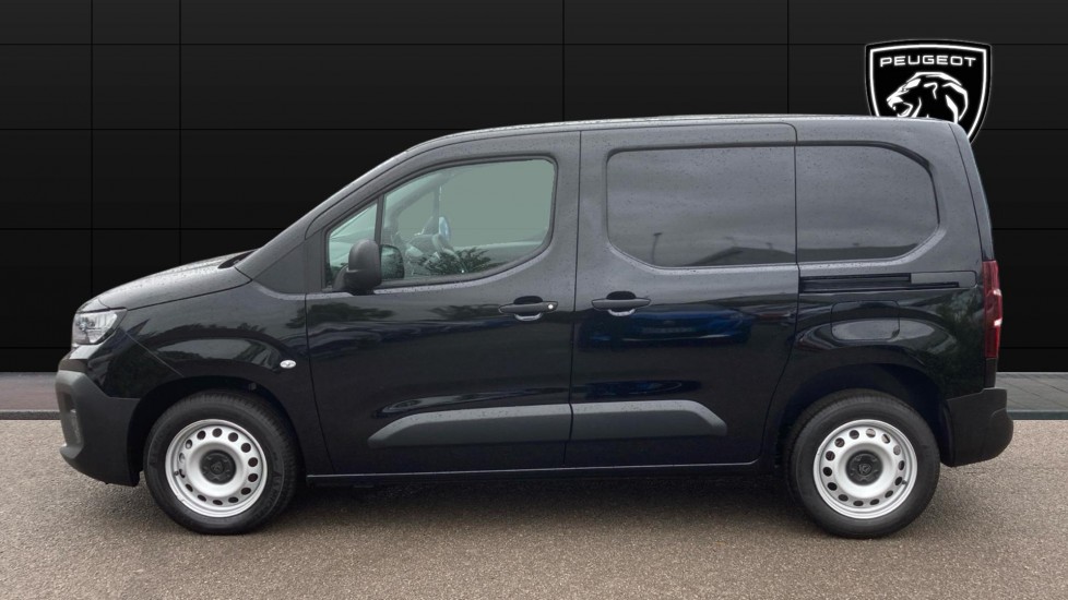 Peugeot Partner Standard Diesel 1.5 BlueHDi 100 Professional Plus Van - Image 4