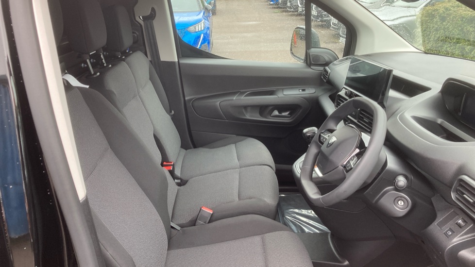 Peugeot Partner Standard Diesel 1.5 BlueHDi 100 Professional Plus Van - Image 6