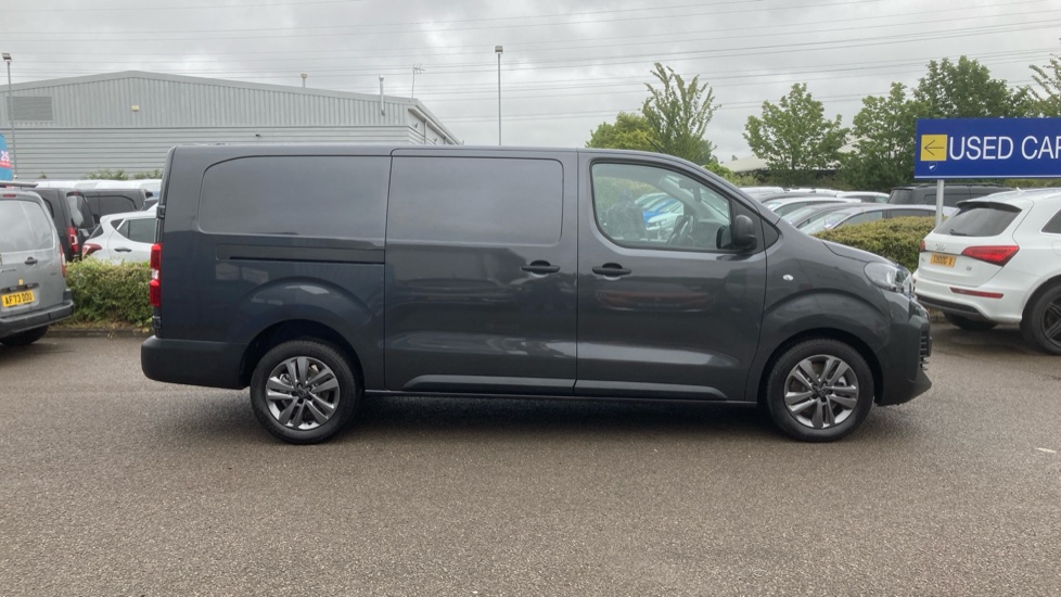 Peugeot Expert Xl Diesel 2.2 BlueHDi 150 Professional Van - Image 9