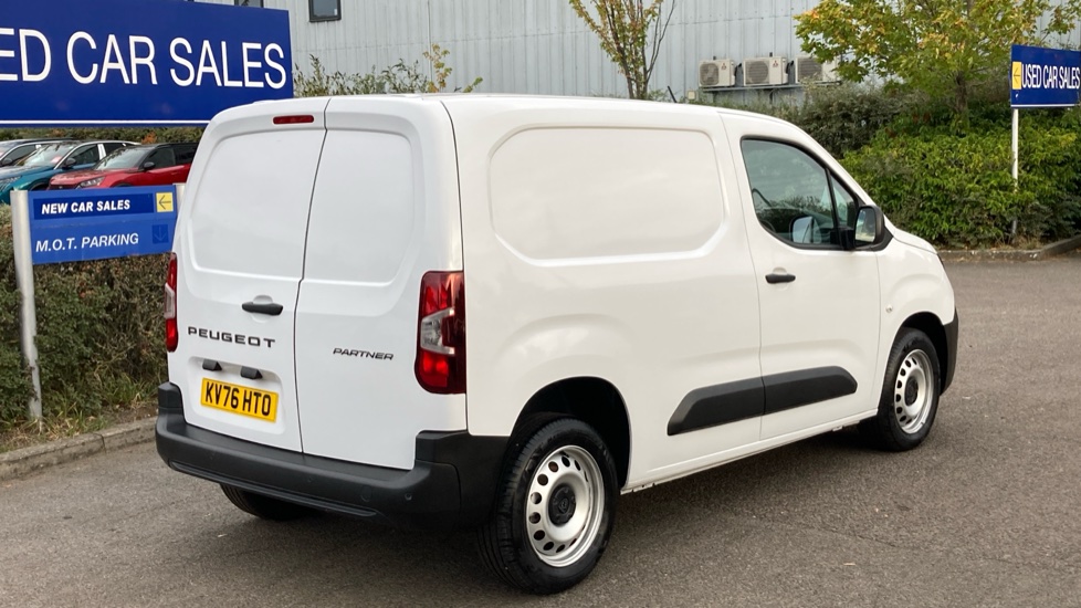 Peugeot Partner Standard Diesel 1.5 BlueHDi 100 Professional Van - Image 10