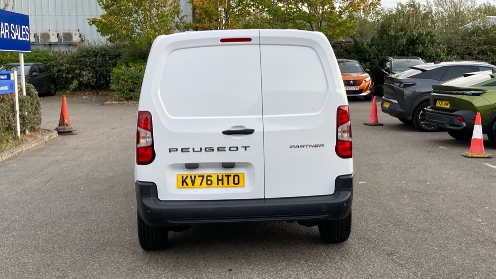 Peugeot Partner Standard Diesel 1.5 BlueHDi 100 Professional Van - Image 11