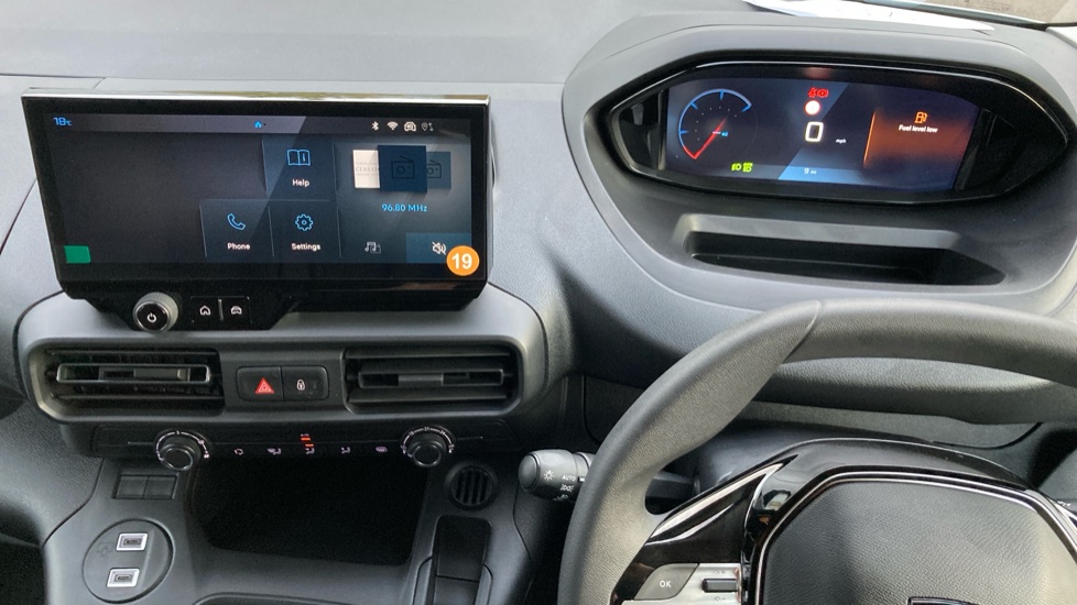 Peugeot Partner Standard Diesel 1.5 BlueHDi 100 Professional Van - Image 15