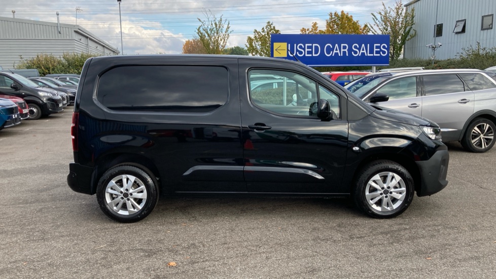 Peugeot Partner M Diesel 1.5 BlueHDi 130 Asphalt Van EAT8 - Image 9