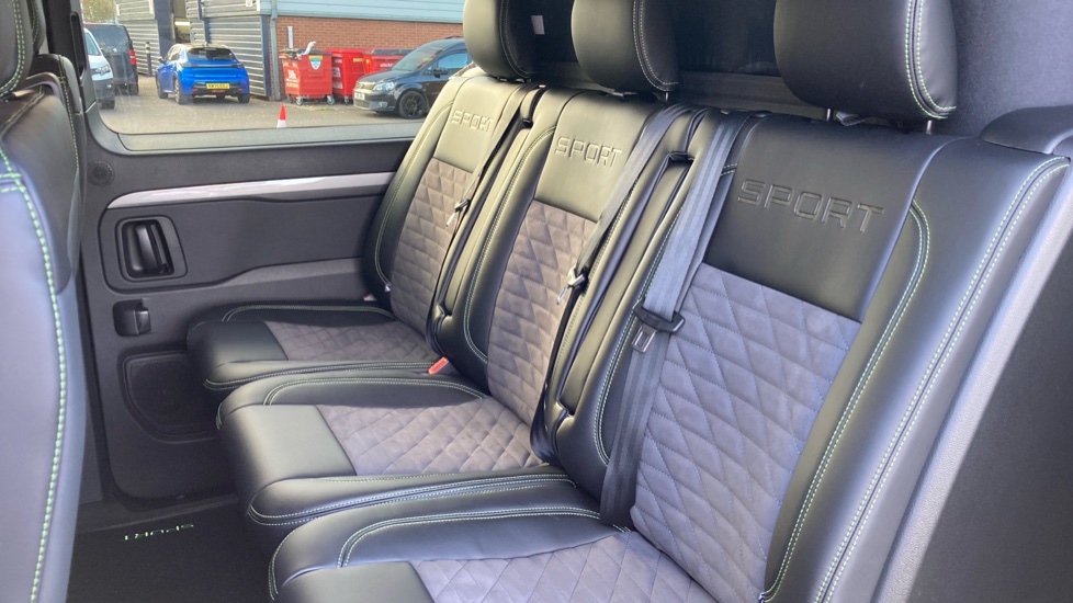Peugeot Expert L1 Diesel Special Edition 2.2 180 Sport Crew Van EAT8 - Image 14