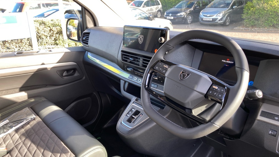 Peugeot Expert L1 Diesel Special Edition 2.2 180 Sport Crew Van EAT8 - Image 16