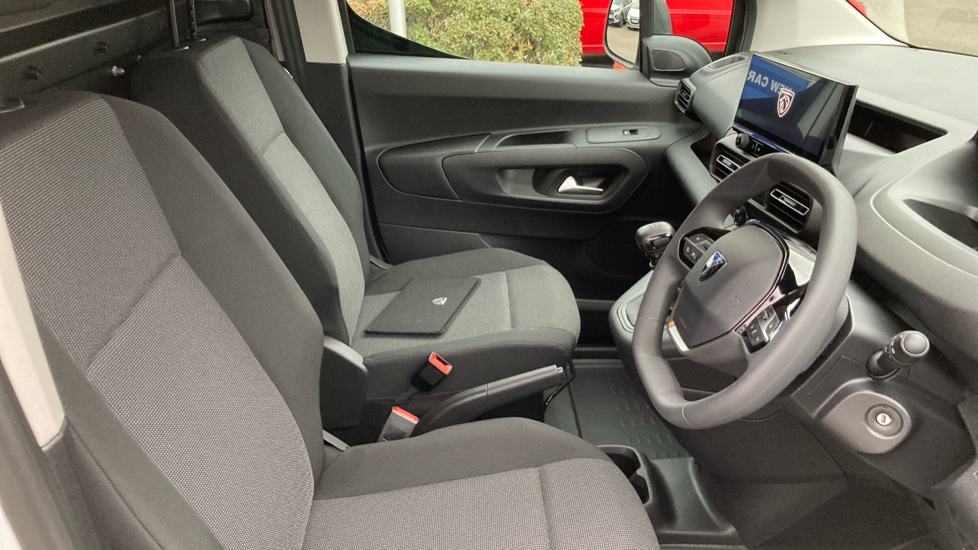 Peugeot Partner Standard Diesel 1.5 BlueHDi 100 Professional Van - Image 6