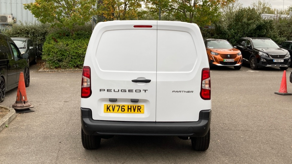Peugeot Partner Standard Diesel 1.5 BlueHDi 100 Professional Van - Image 11