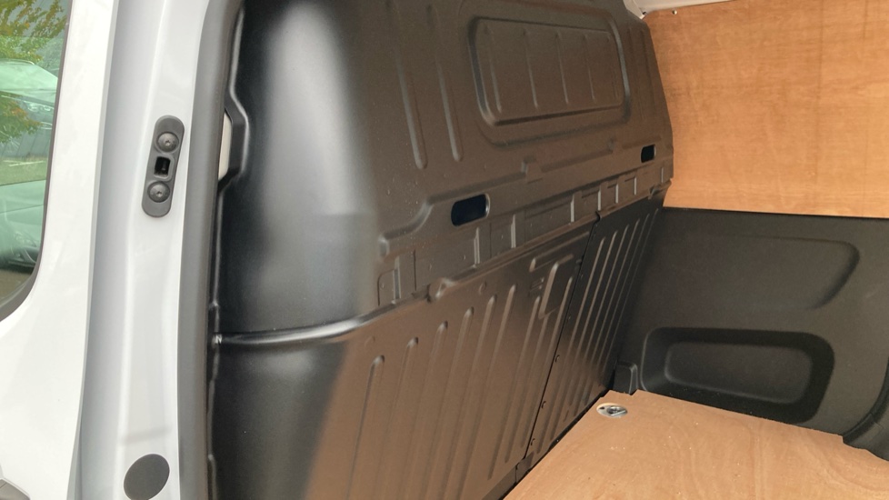 Peugeot Partner Standard Diesel 1.5 BlueHDi 100 Professional Van - Image 18