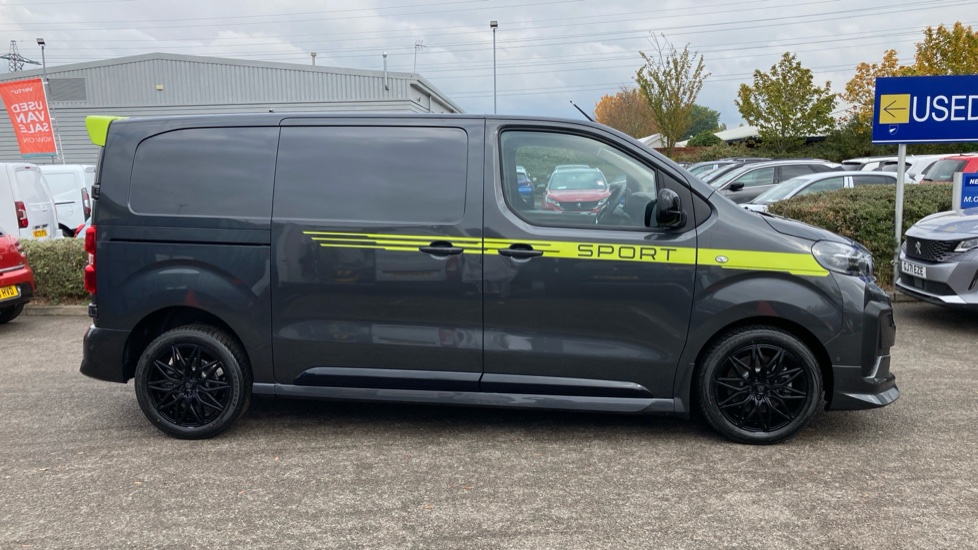Peugeot Expert M Diesel Special Edition 2.2 180 Sport Van EAT8 - Image 9