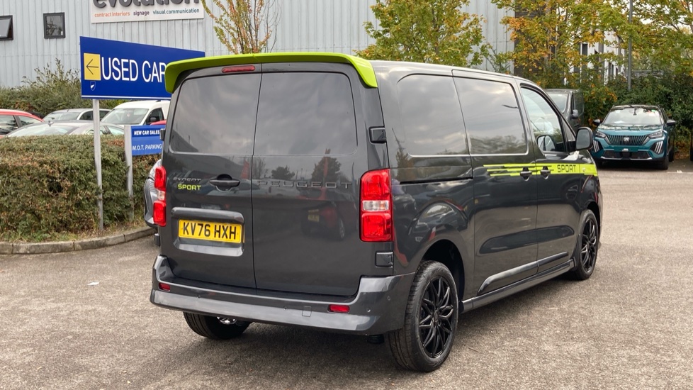 Peugeot Expert M Diesel Special Edition 2.2 180 Sport Van EAT8 - Image 10