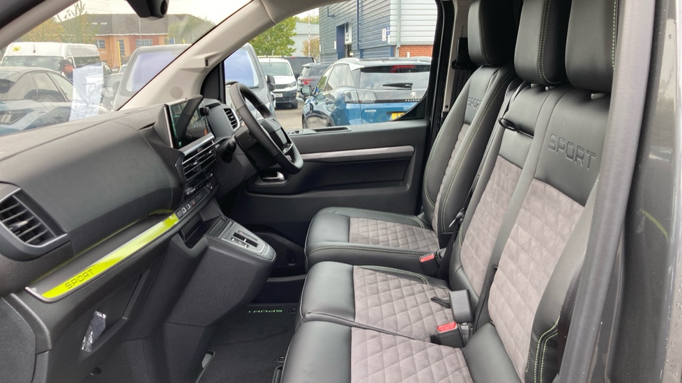 Peugeot Expert M Diesel Special Edition 2.2 180 Sport Van EAT8 - Image 13