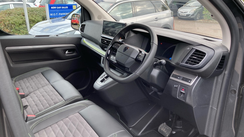 Peugeot Expert M Diesel Special Edition 2.2 180 Sport Van EAT8 - Image 16