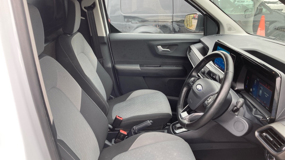 Ford Transit Courier Petrol 1.0 EcoBoost 125ps Limited Van Auto - Image 6