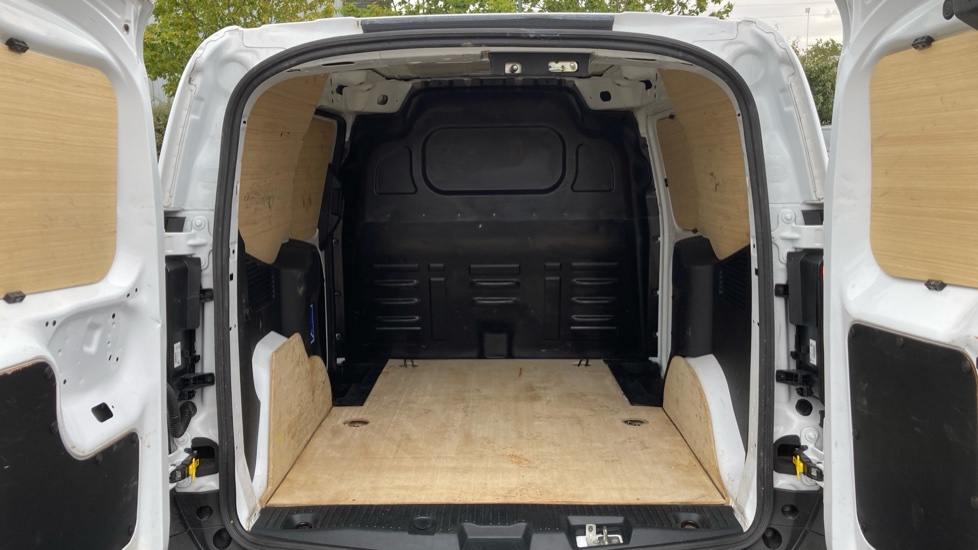 Ford Transit Courier Petrol 1.0 EcoBoost 125ps Limited Van Auto - Image 12
