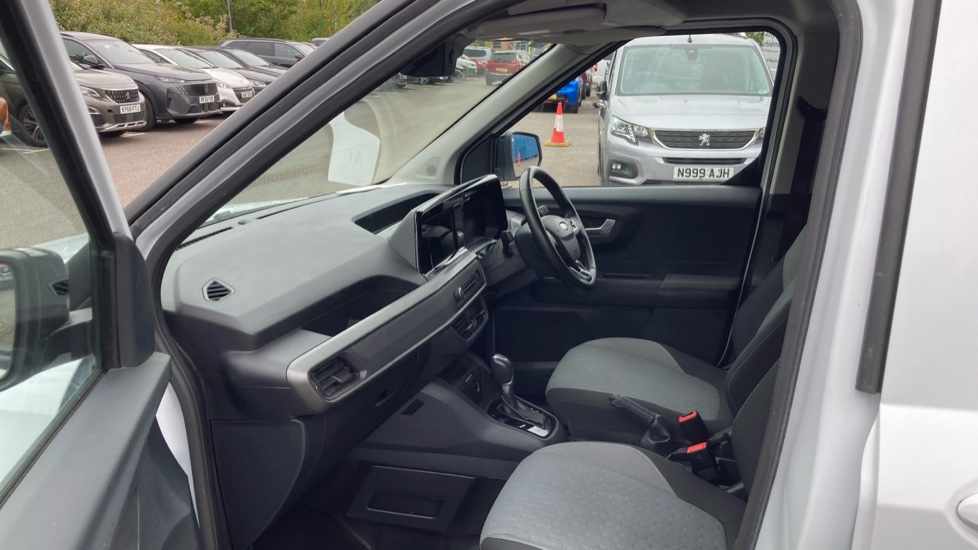 Ford Transit Courier Petrol 1.0 EcoBoost 125ps Limited Van Auto - Image 13
