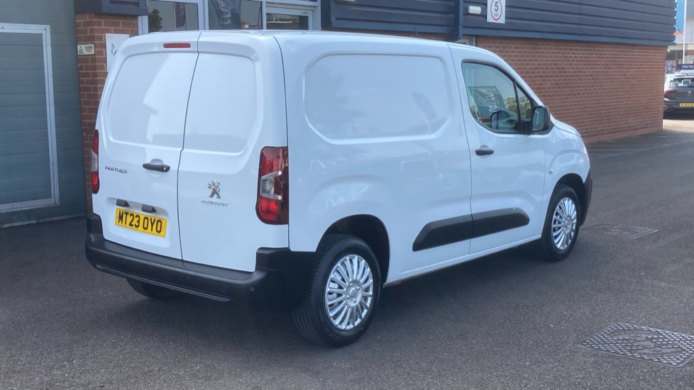 Peugeot Partner Standard Diesel 1000 1.5 BlueHDi 100 Professional Premium + Van - Image 10