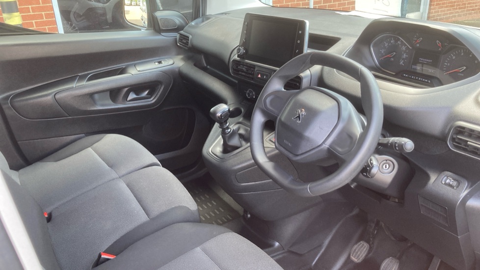 Peugeot Partner Standard Diesel 1000 1.5 BlueHDi 100 Professional Premium + Van - Image 16