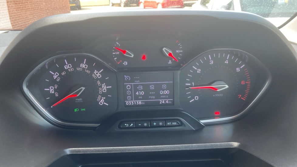 Peugeot Partner Standard Diesel 1000 1.5 BlueHDi 100 Professional Premium + Van - Image 19