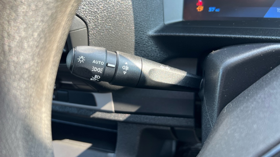 Peugeot Expert L1 Diesel 1.5 BlueHDi 120 Professional Van - Image 28